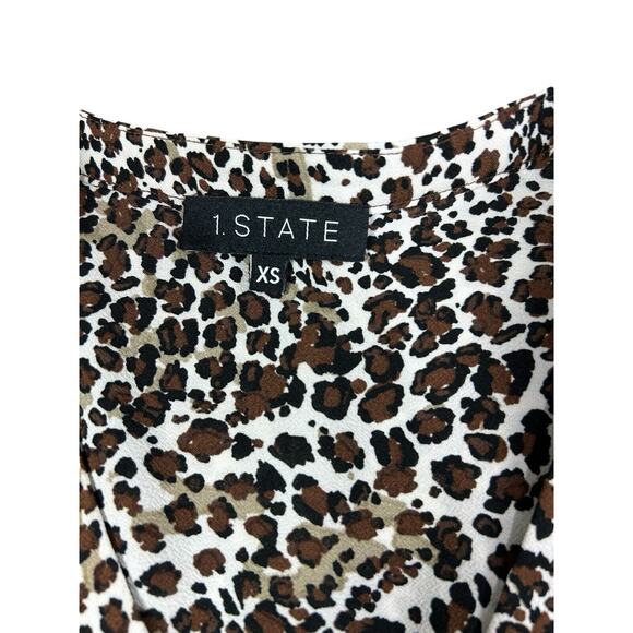 1. State Animal Print Blouse Sz XS V-Neck Puff Short Sleeve Button Front Top - Picture 3 of 7